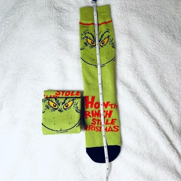 NWT Lot of 2 Grinch Socks - Size Medium (US 6-10) - Christmas / Holiday Season - Picture 6 of 10